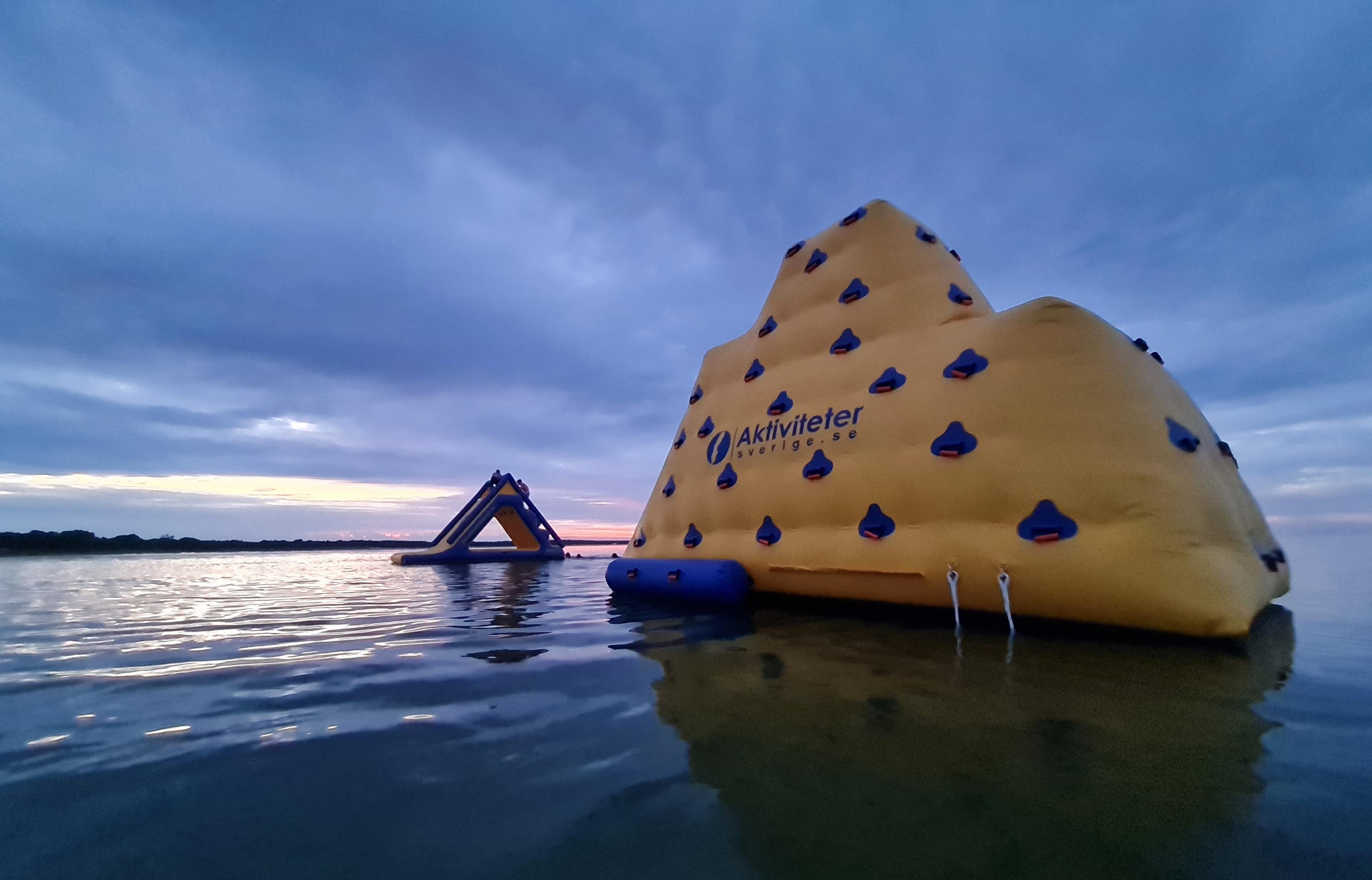 ❄️ Isberg XL – det ultimata klätteräventyret på vatten! 🧗‍♂️🌊